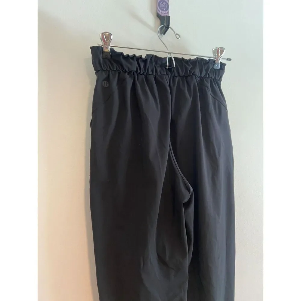 Lululemon Keep Moving Pant 7/8 High-Rise in Black SIZE 4